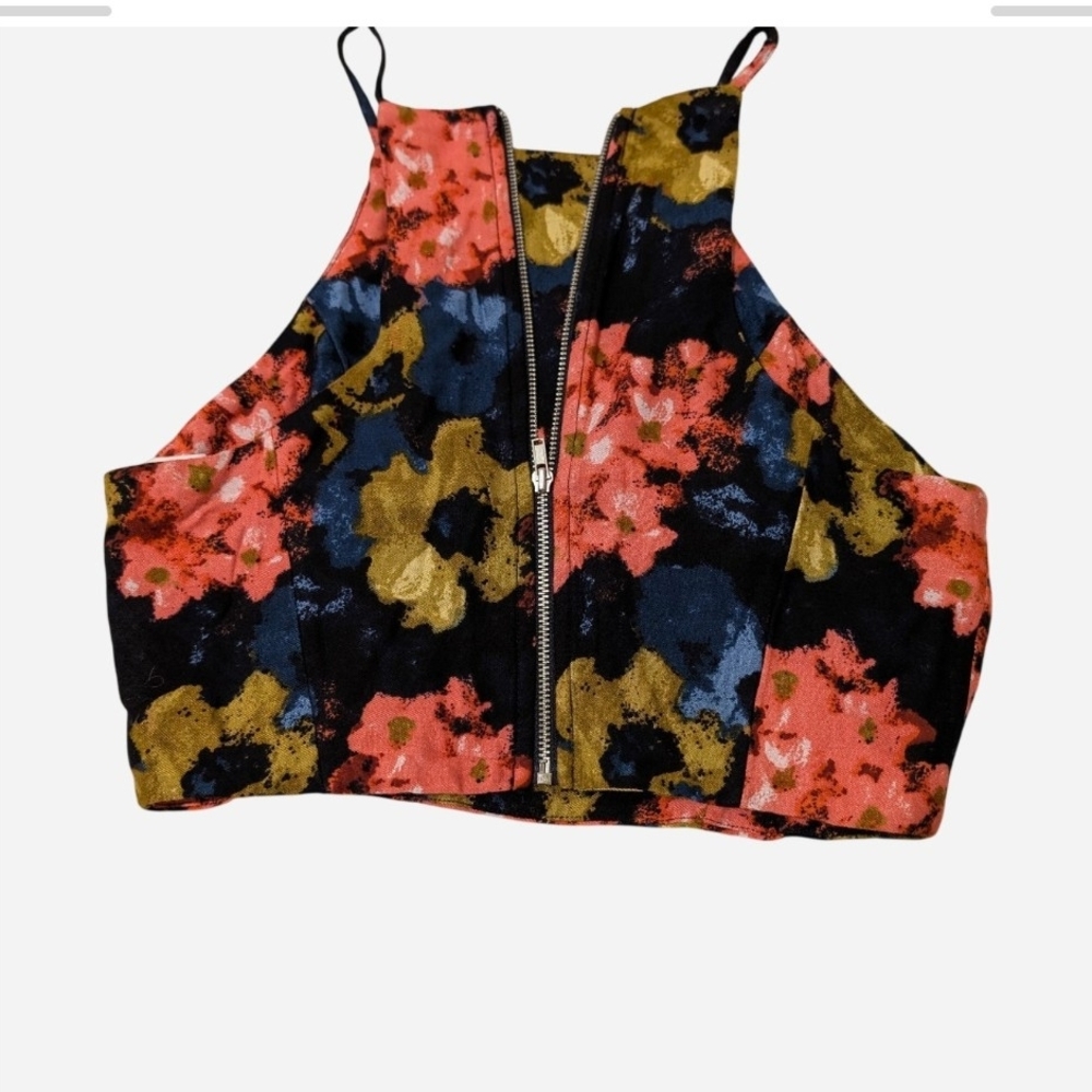 Pre-owAbercrombie & Fitch Floral Halter Crop Top in Black, Coral, Mustard & Navy - Picture 7 of 8